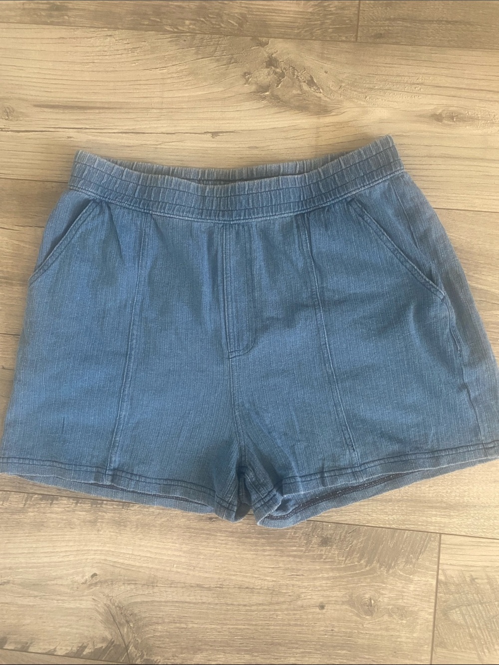 LARGE. HALARA ELASTIC WAIST SIDE POCKETS COTTON SHORTS